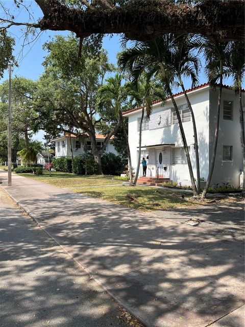 Duplex in Coral Gables FL 3909 Ponce De Leon Blvd.jpg