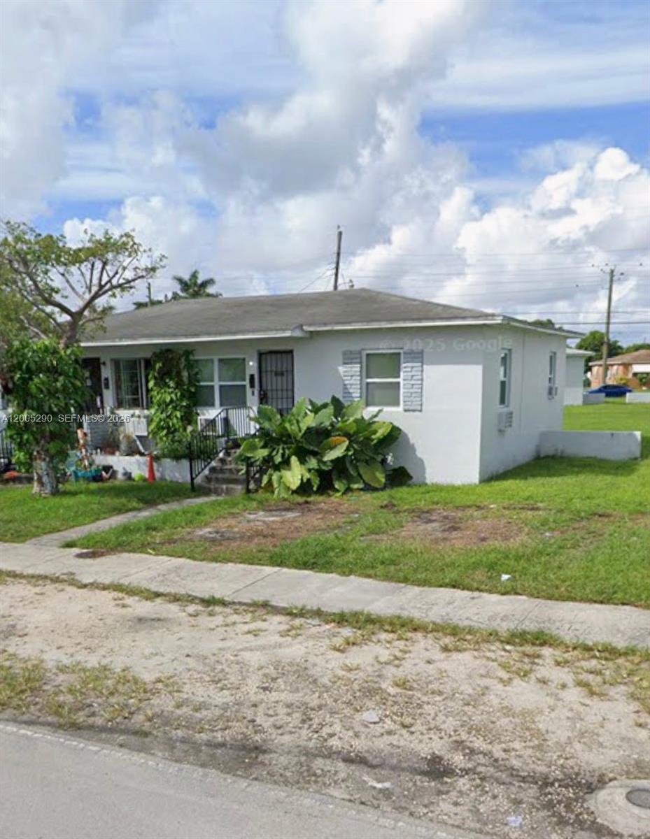 FLAMINGO VILLAGE - Residential Lease