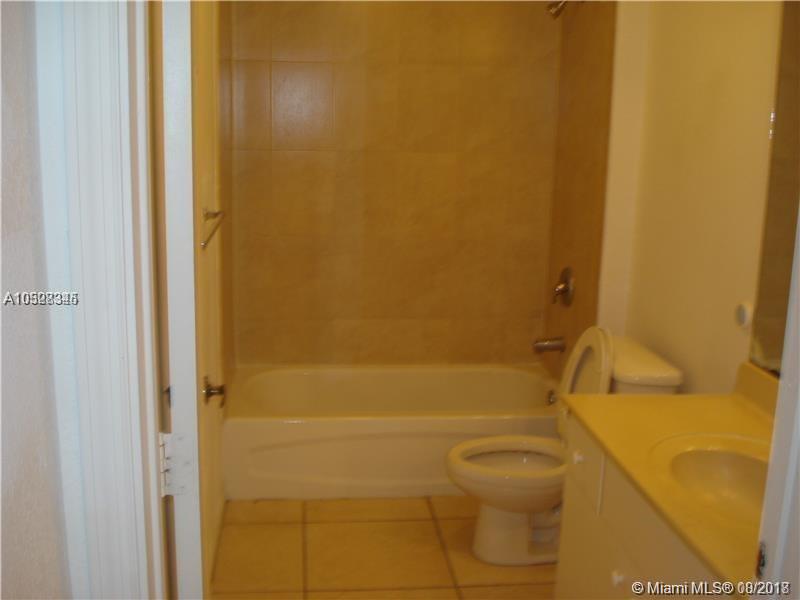 HOLLYWOOD RIDGE FARMS 2-6 - Residential Lease