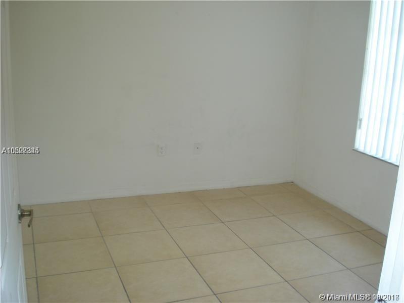 HOLLYWOOD RIDGE FARMS 2-6 - Residential Lease