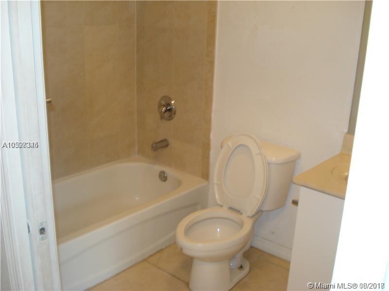 HOLLYWOOD RIDGE FARMS 2-6 - Residential Lease