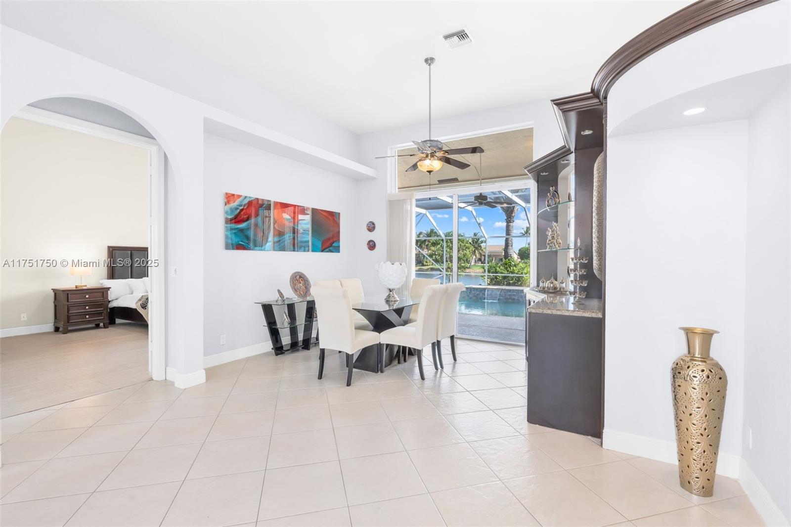 KENSINGTON - Residential
