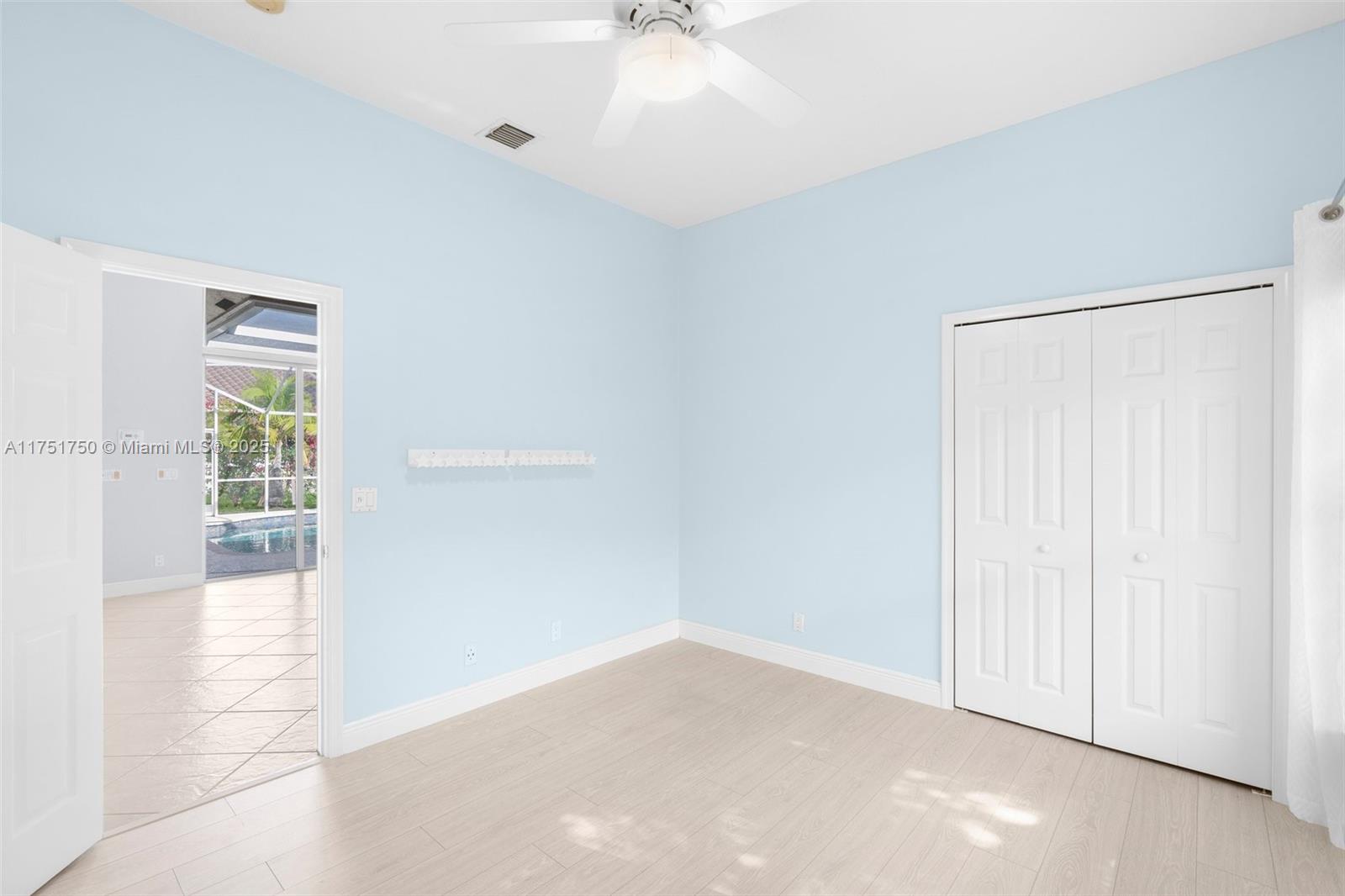KENSINGTON - Residential