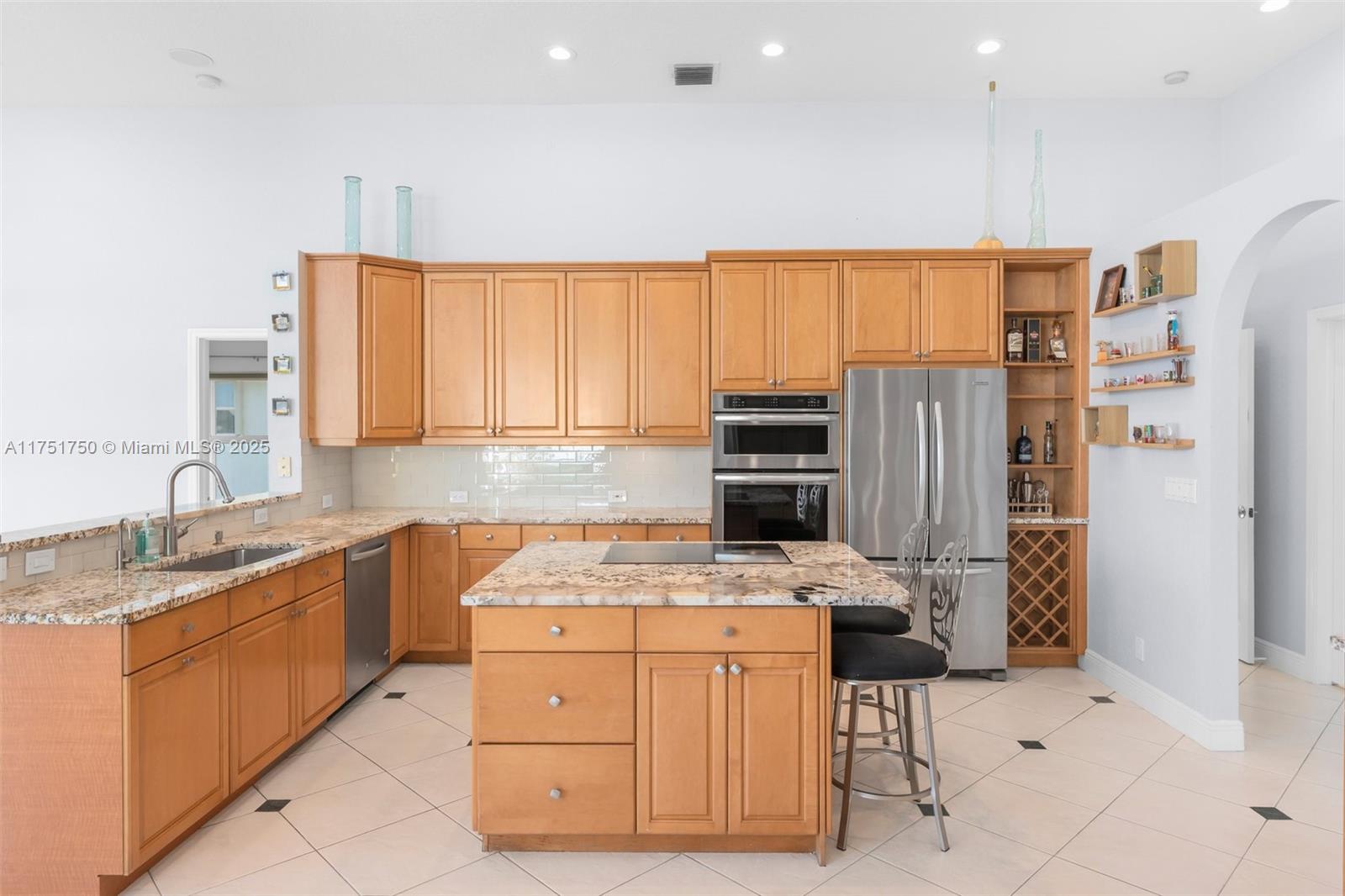 KENSINGTON - Residential