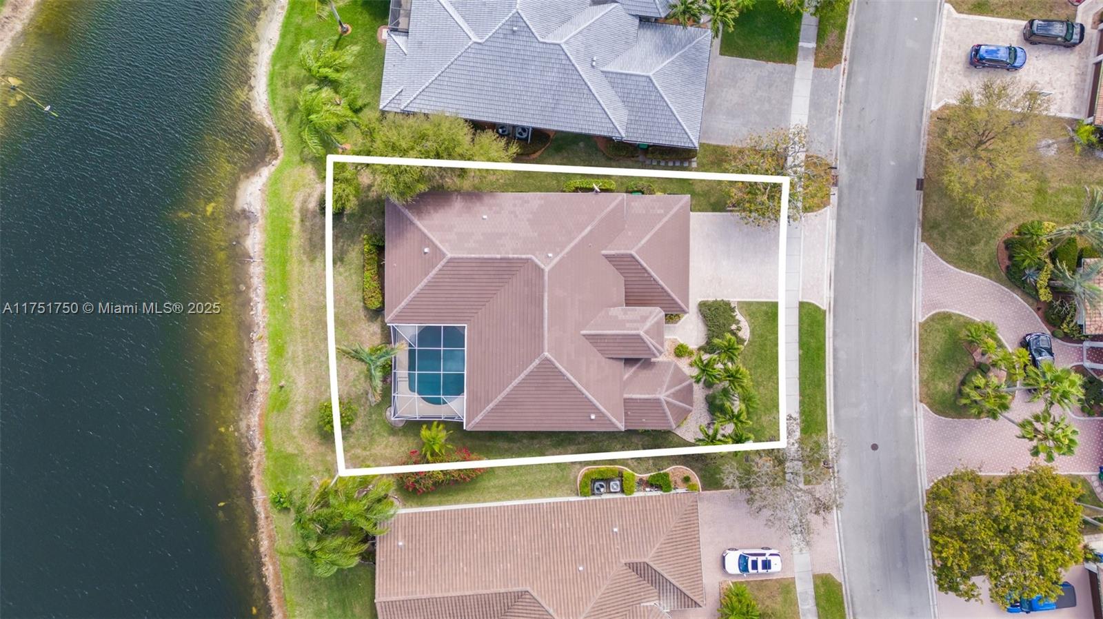 KENSINGTON - Residential