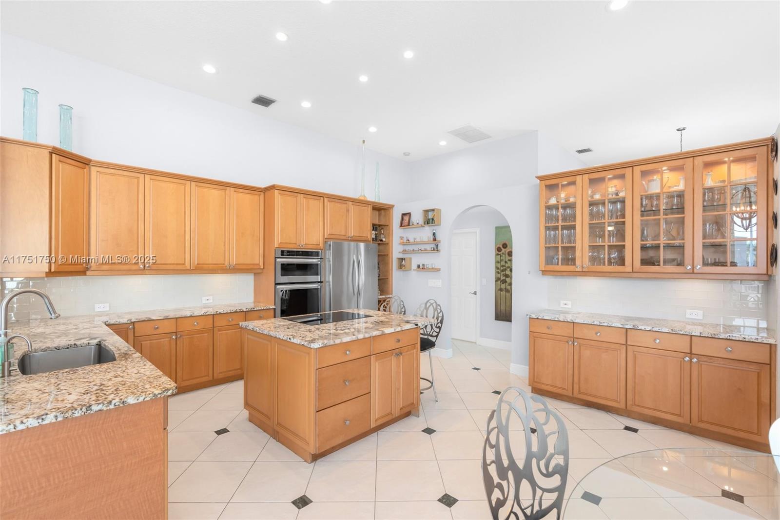 KENSINGTON - Residential