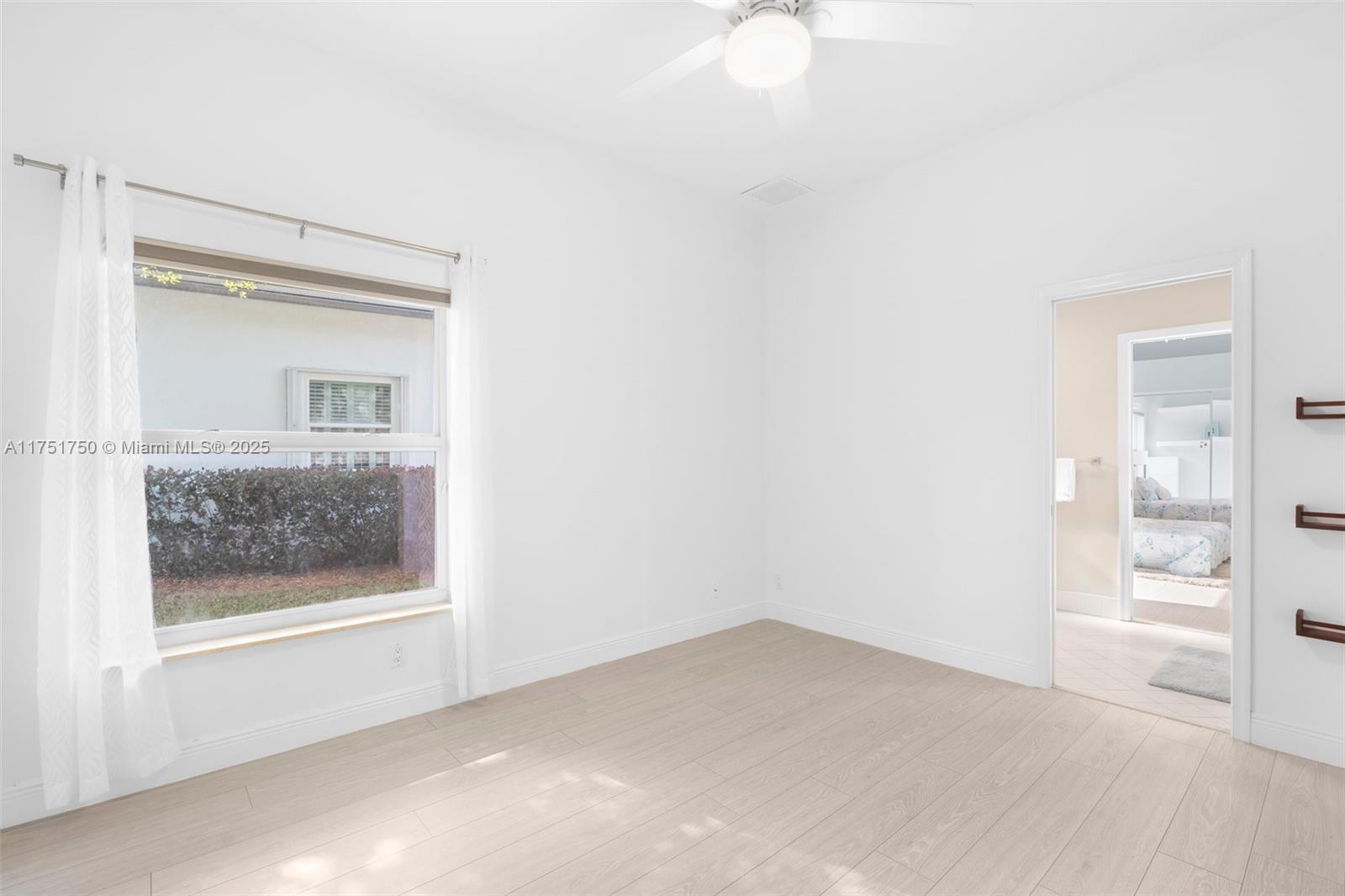 KENSINGTON - Residential