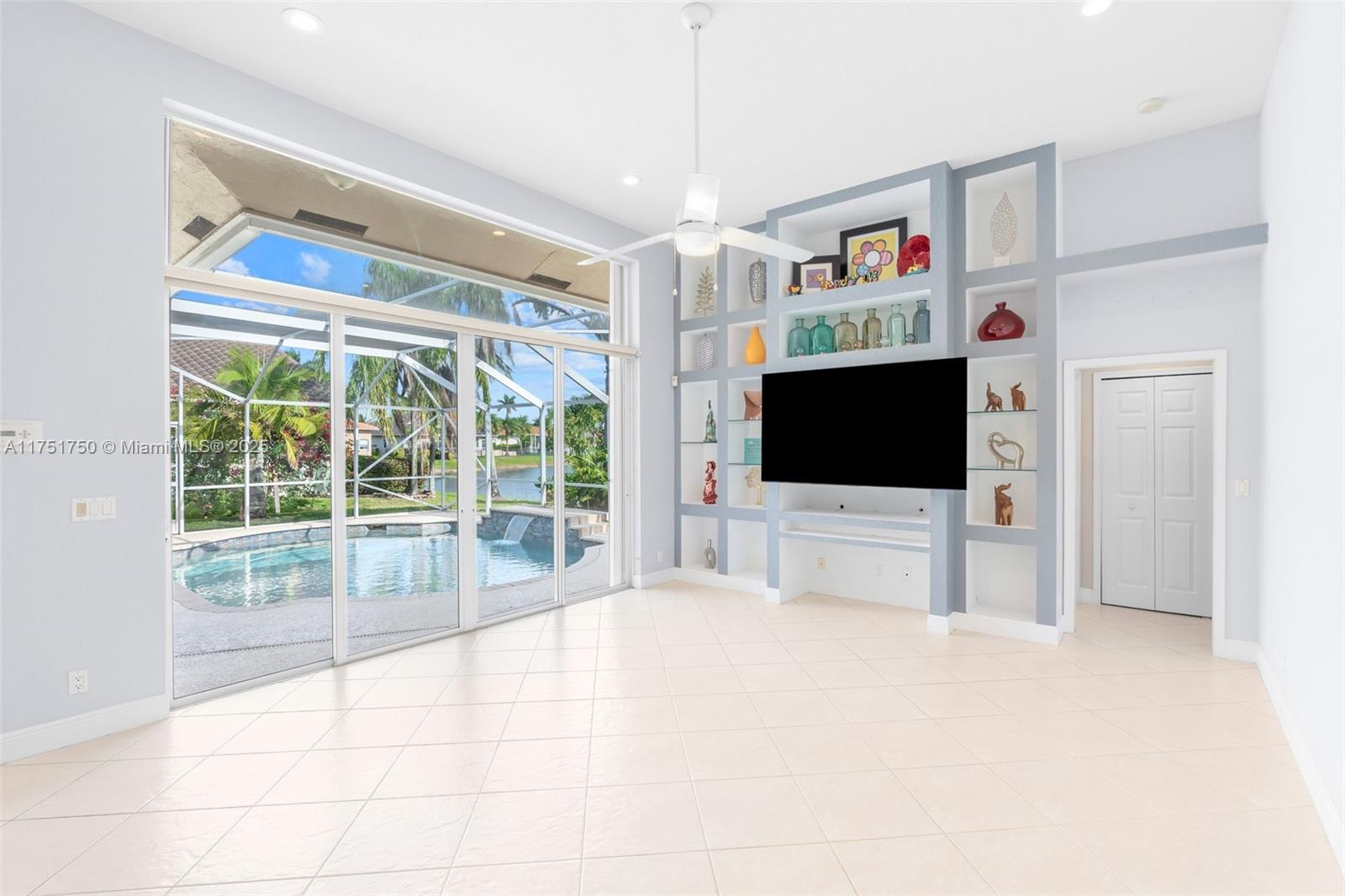KENSINGTON - Residential