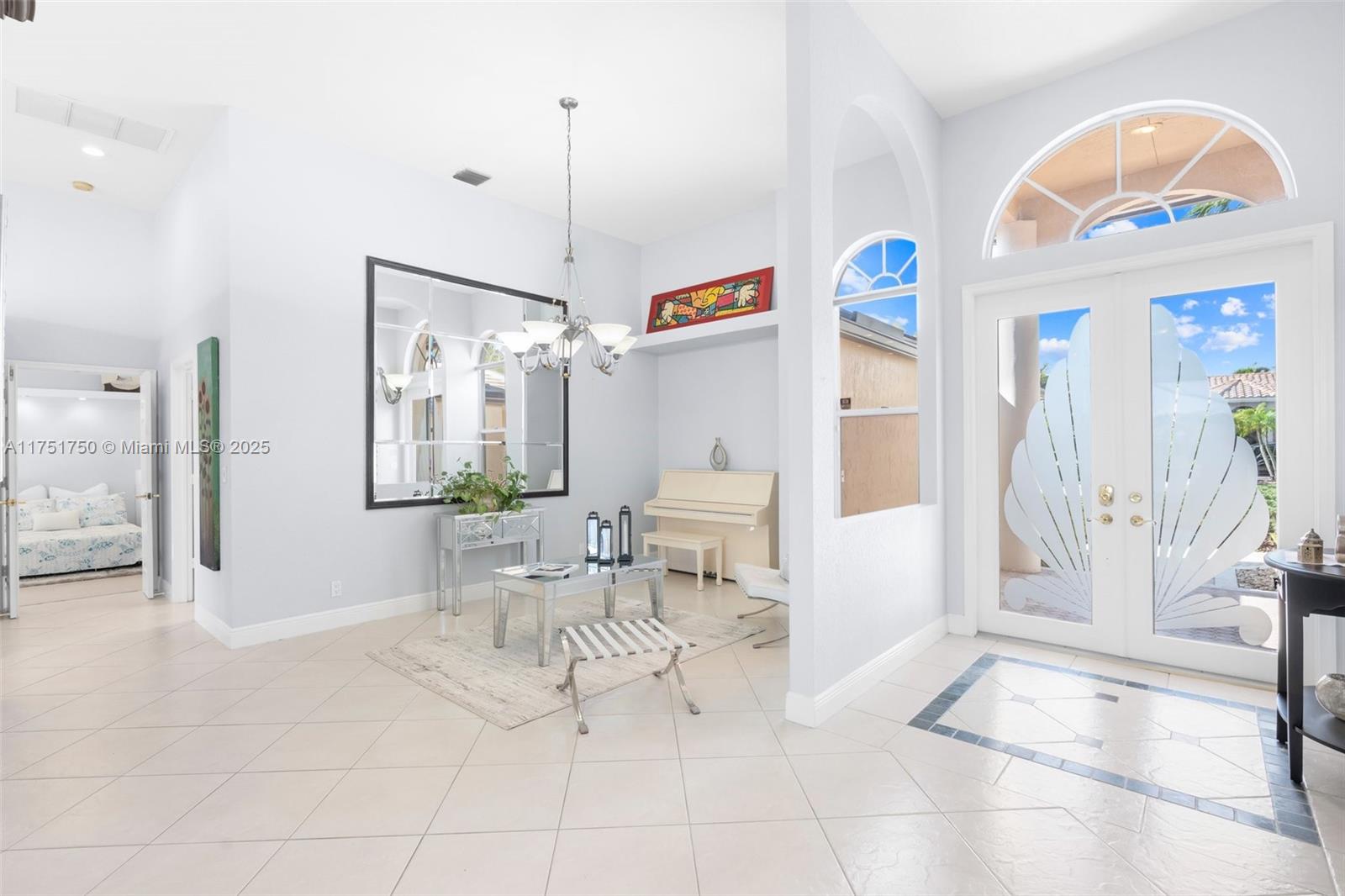 5135 Kensington Cir