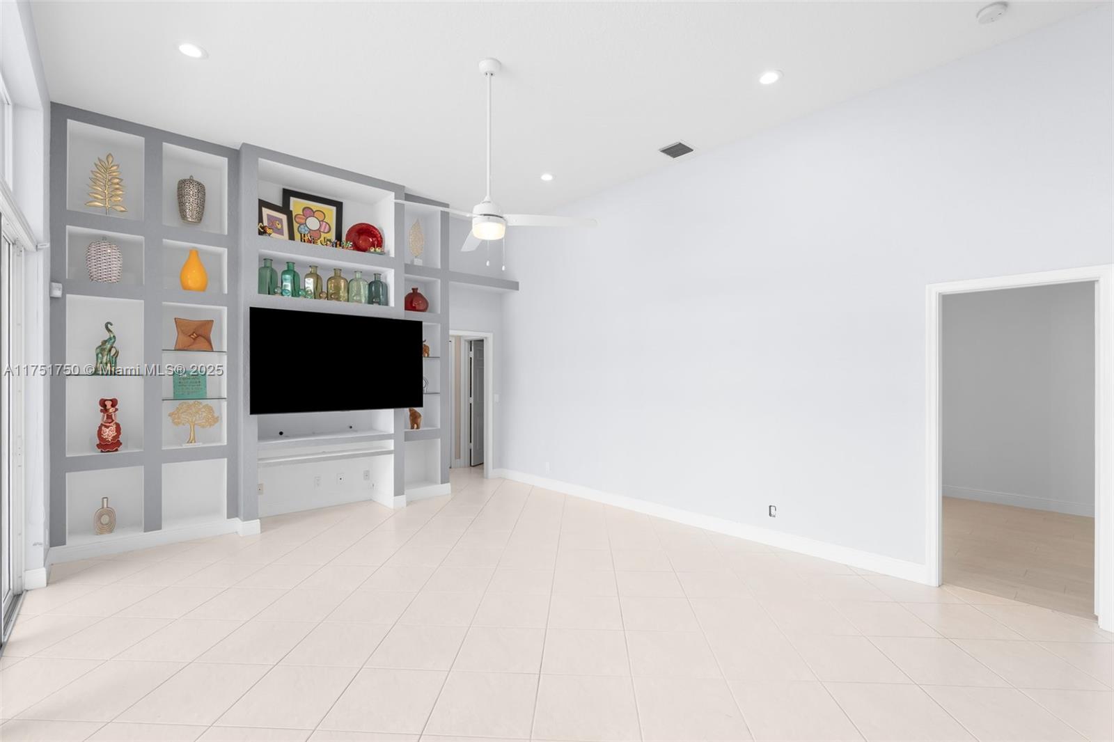 KENSINGTON - Residential