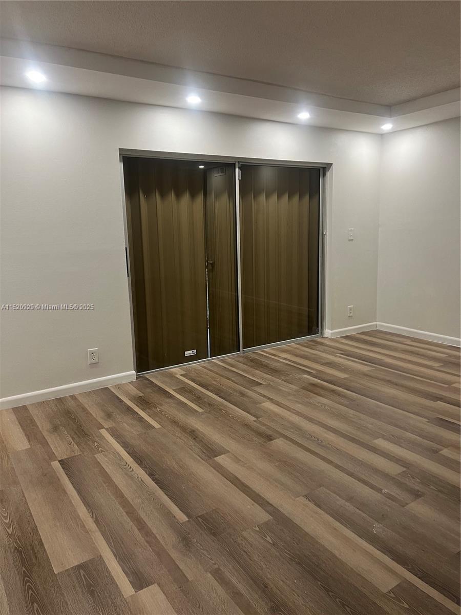 OAKLAND FOREST CLUB CONDO - Residential
