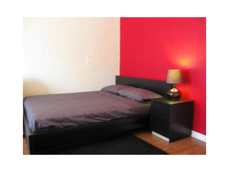 Cozy studio in the heart of desirable Miami Beach. It features easy access to the beach, boardwalk, restaurants, famous South Beach Nightlife and Entertainment, theaters and much more. The art deco building had just been renovated. Its newly updated poo l and common area offer enjoyment and tranquility. SPECIAL ASSESSMENT OF $188