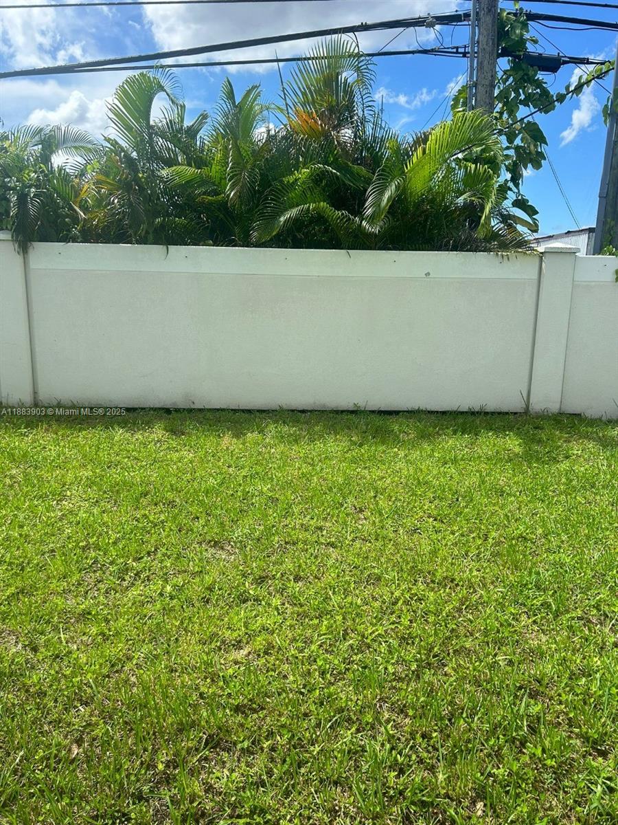 VIA VENTURA NEIGHBORHOOD - Residential Lease