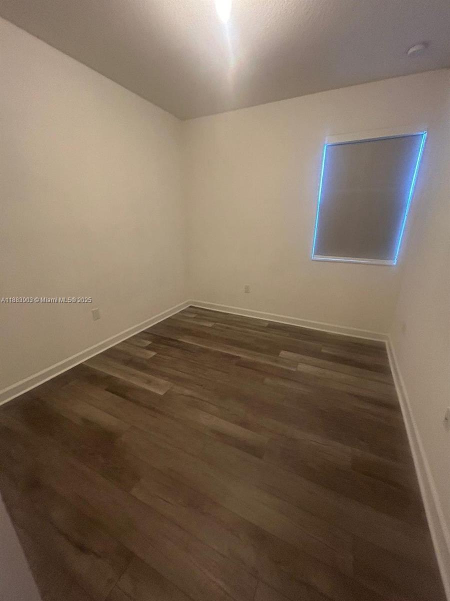 VIA VENTURA NEIGHBORHOOD - Residential Lease