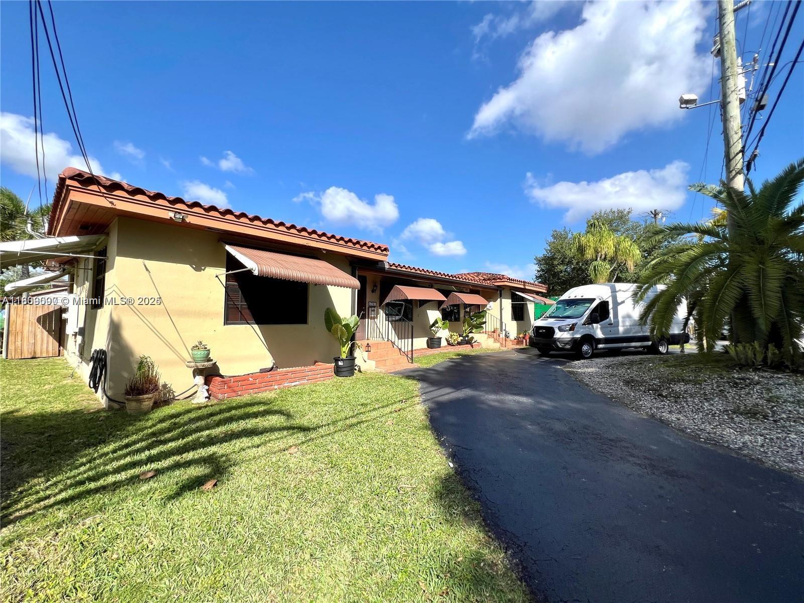 Rental Property at 5727 Sw 22nd St 5727, Miami, Broward County, Florida - Bedrooms: 2 
Bathrooms: 2  - $2,850 MO.