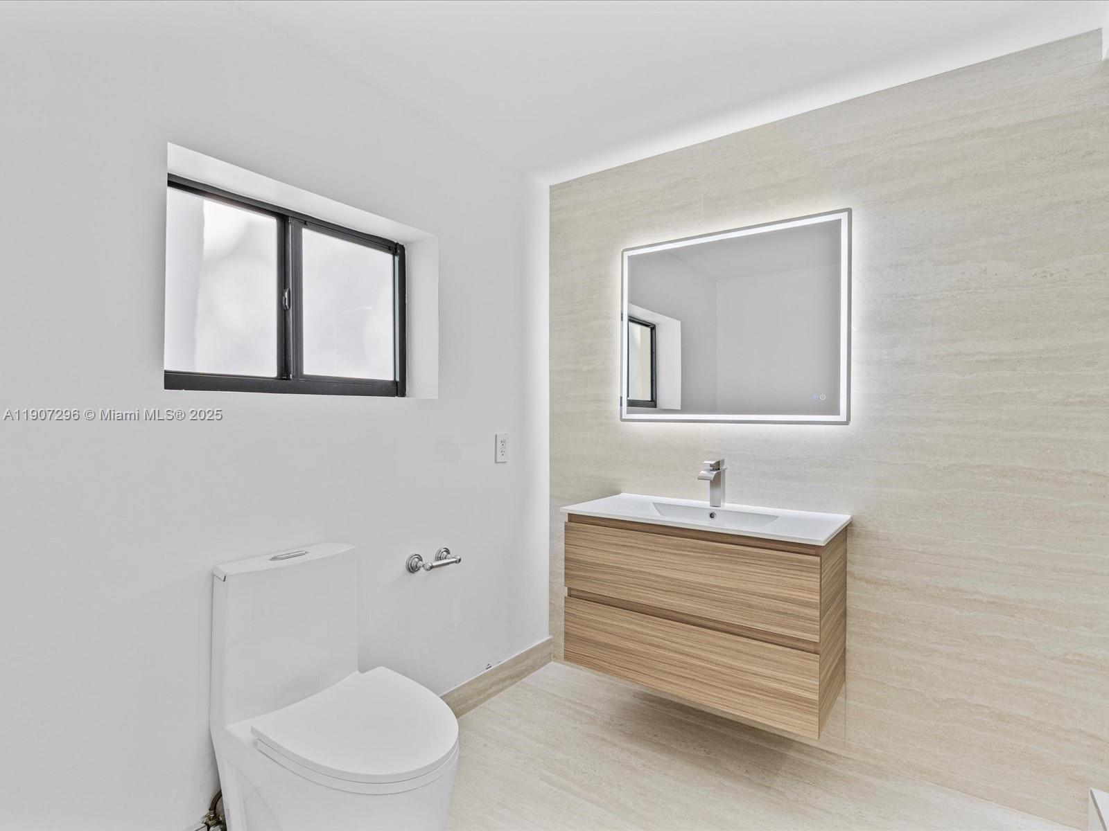 SKY LAKE - Residential