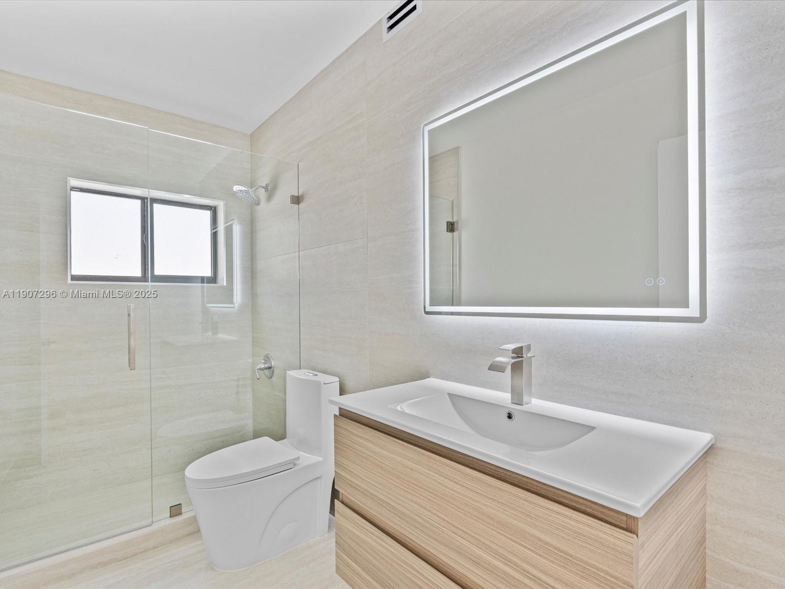 SKY LAKE - Residential