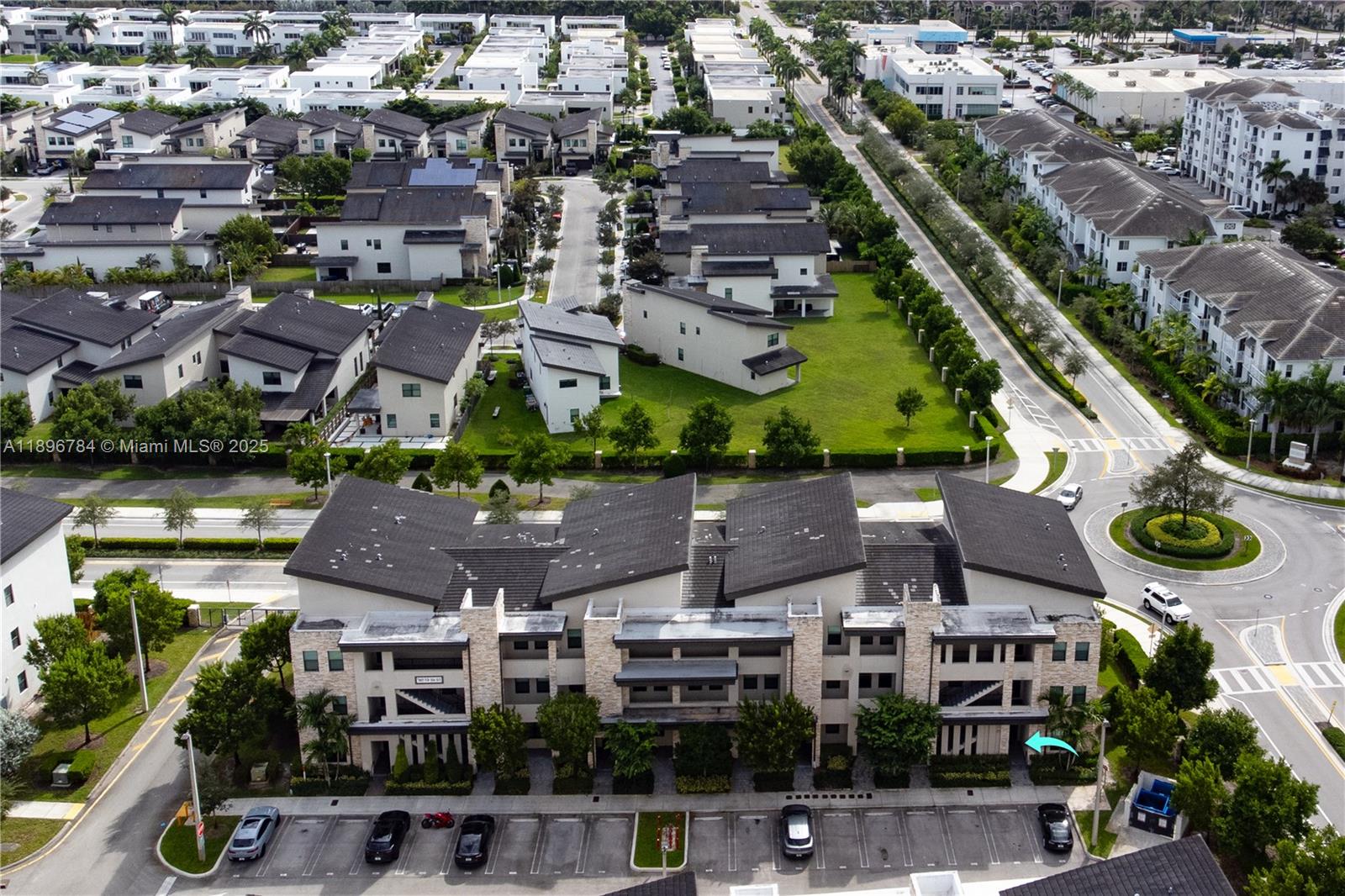 APEX AT PARK CENTRAL COND - Residential