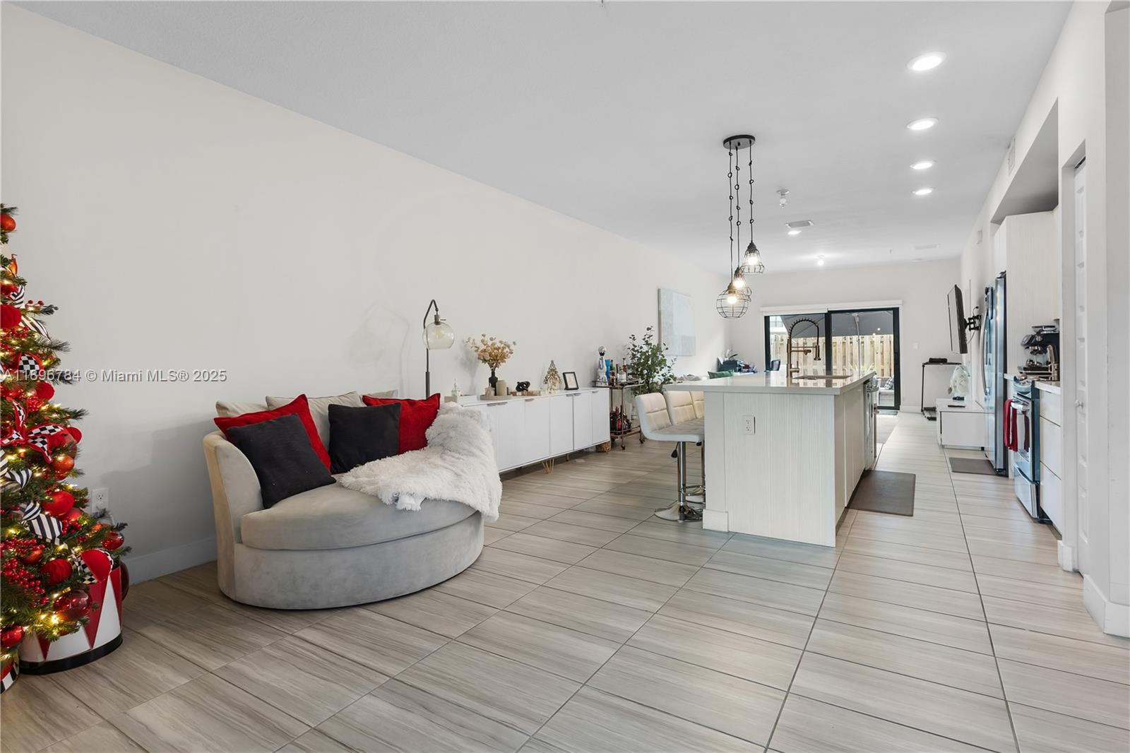 APEX AT PARK CENTRAL COND - Residential