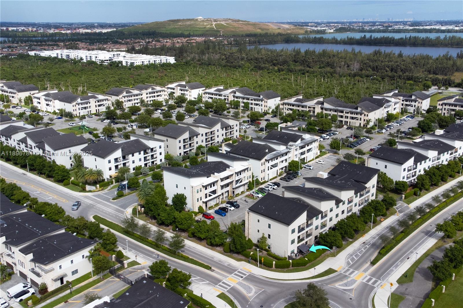 APEX AT PARK CENTRAL COND - Residential