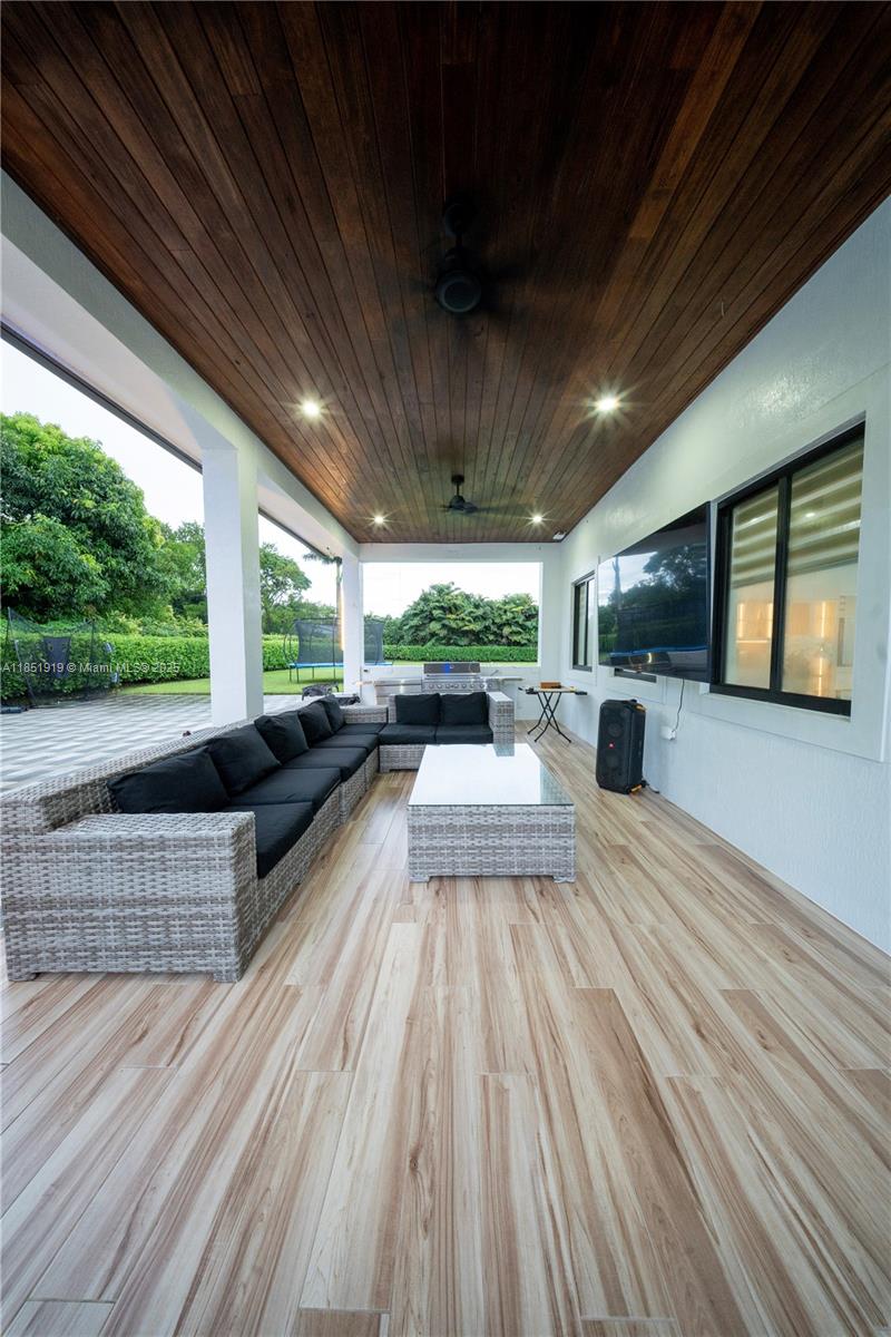 South Kendall Estates - Residential