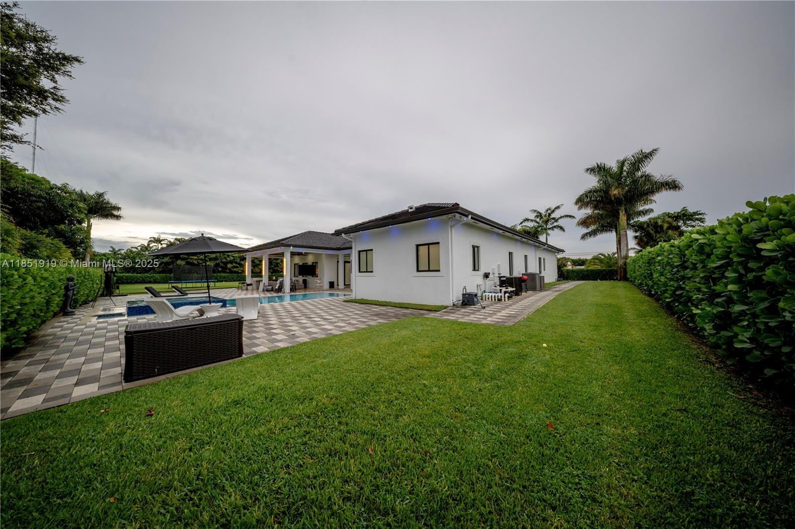 South Kendall Estates - Residential