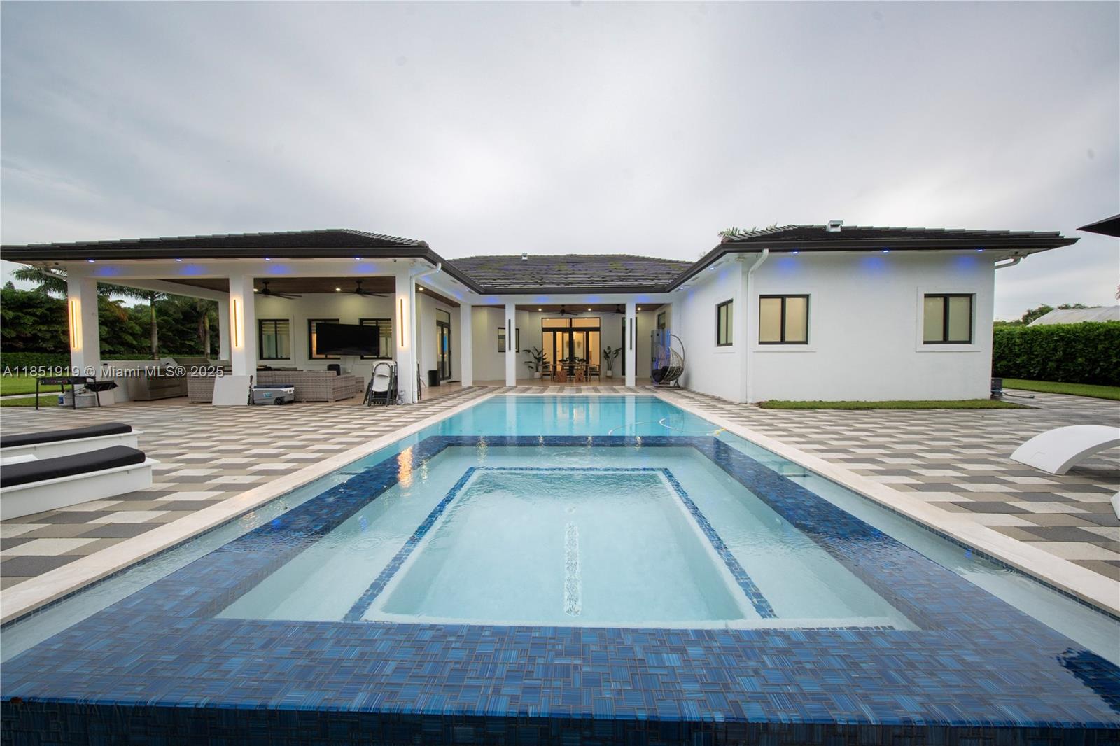 South Kendall Estates - Residential