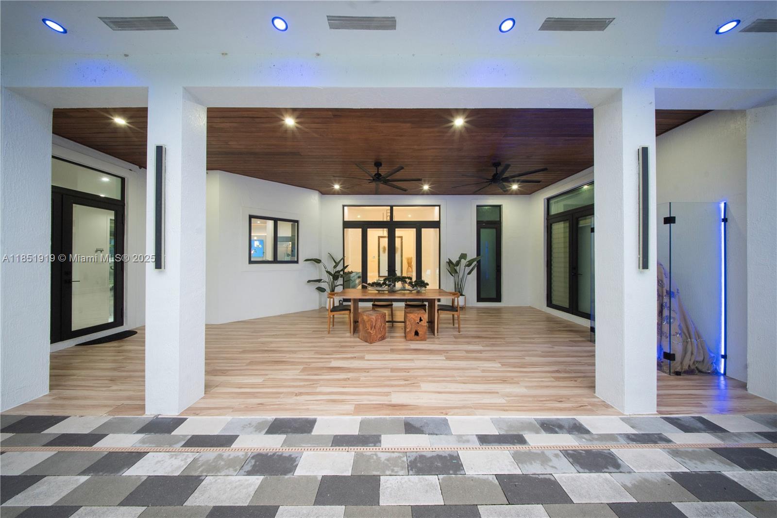 South Kendall Estates - Residential