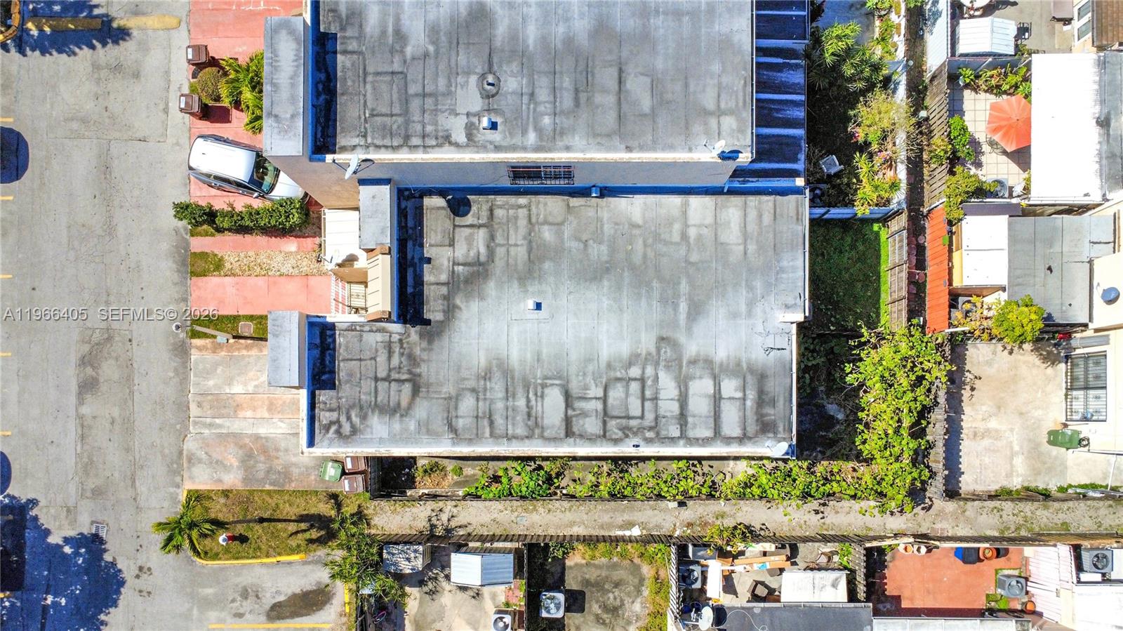 MANGO HILL CONDO #7 - Residential