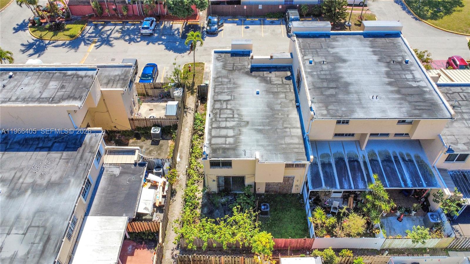 MANGO HILL CONDO #7 - Residential