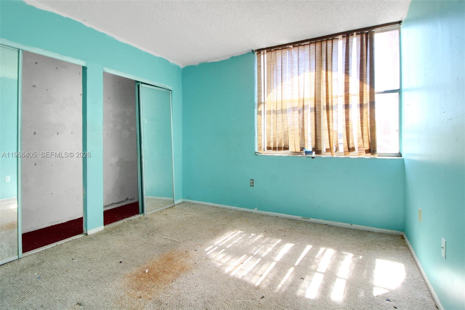 MANGO HILL CONDO #7 - Residential