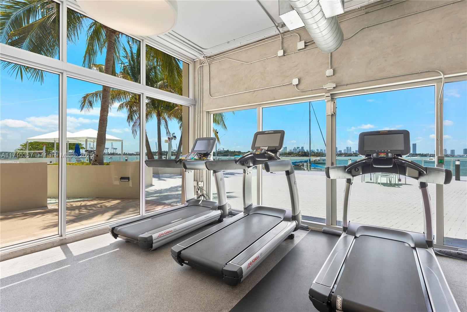 MIRADOR 1200 CONDO - Residential