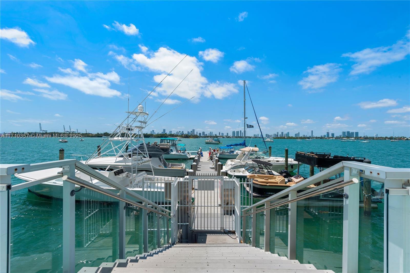 MIRADOR 1200 CONDO - Residential