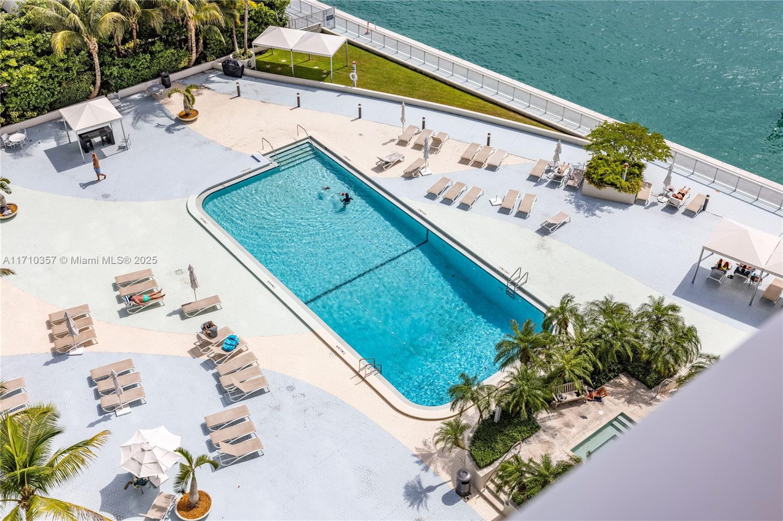MIRADOR 1200 CONDO - Residential