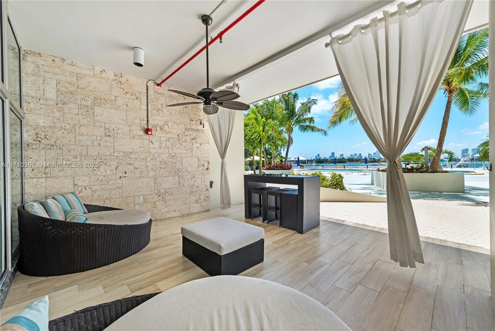 MIRADOR 1200 CONDO - Residential