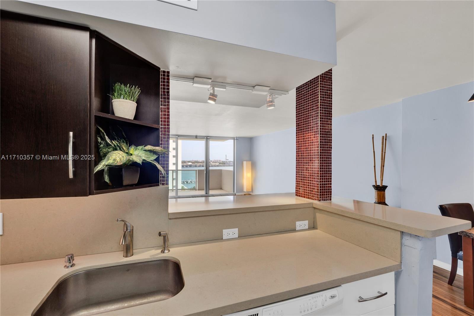 MIRADOR 1200 CONDO - Residential