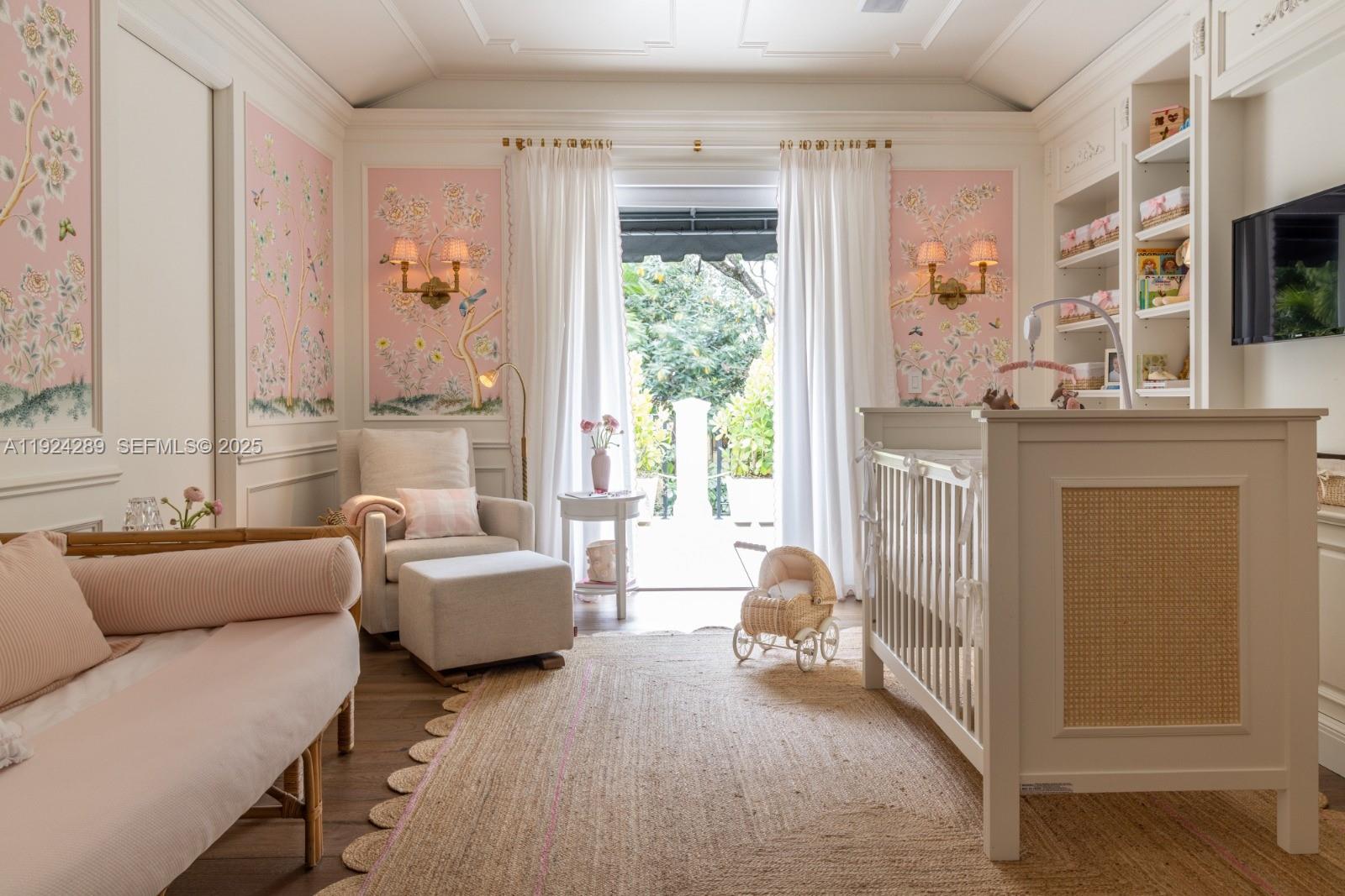 SANS SOUCI CORR PL OF 2ND - Residential