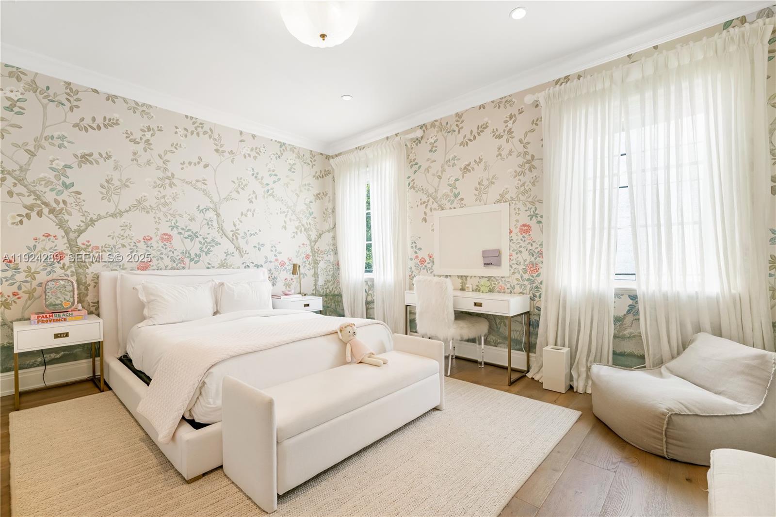 SANS SOUCI CORR PL OF 2ND - Residential