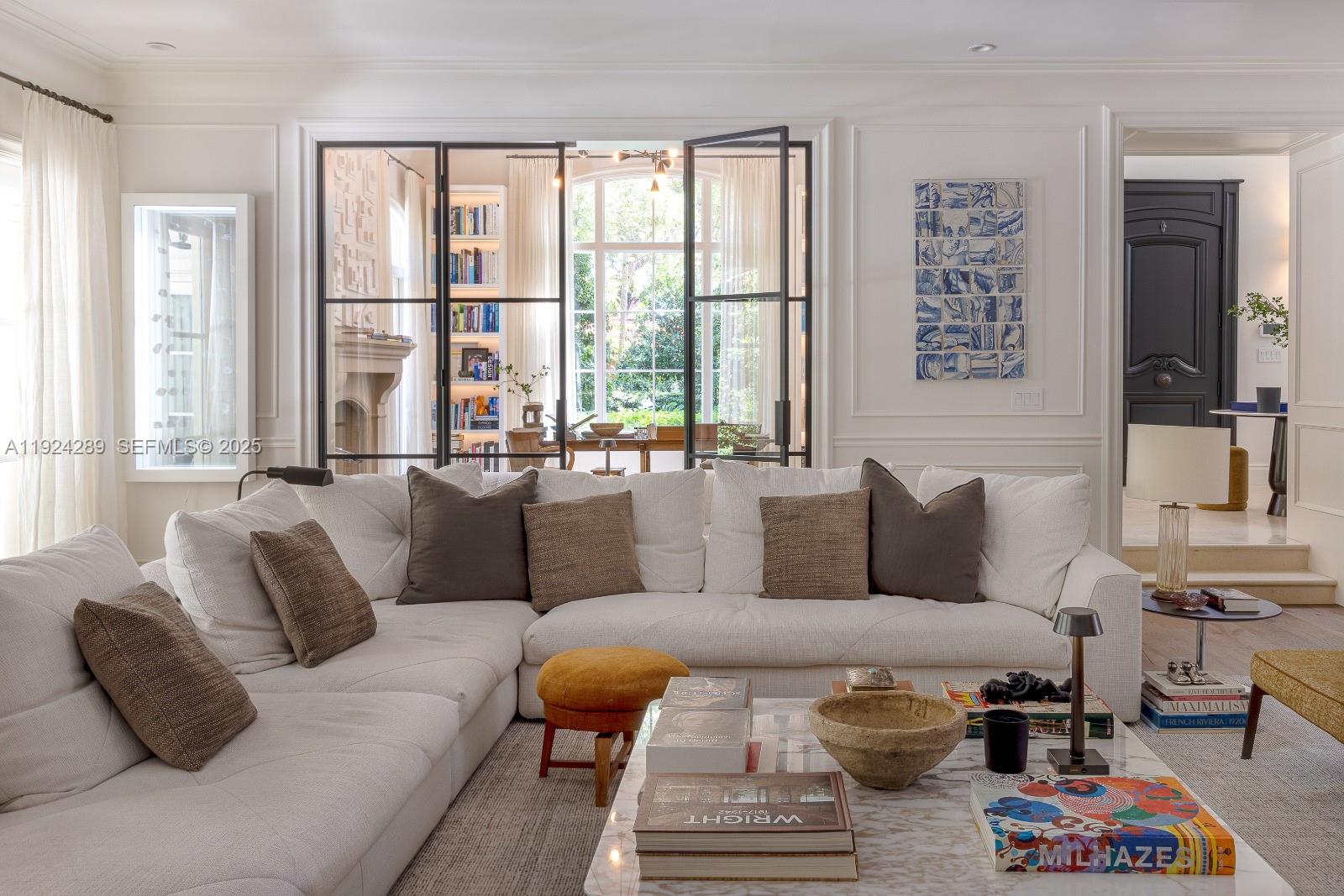 SANS SOUCI CORR PL OF 2ND - Residential