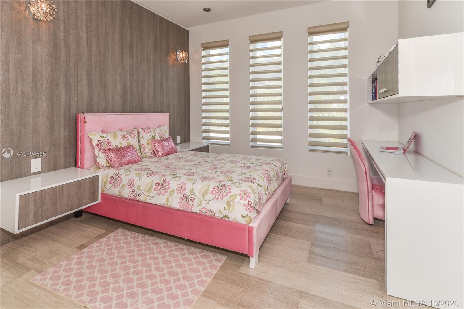 BISCAYNE POINT - Residential