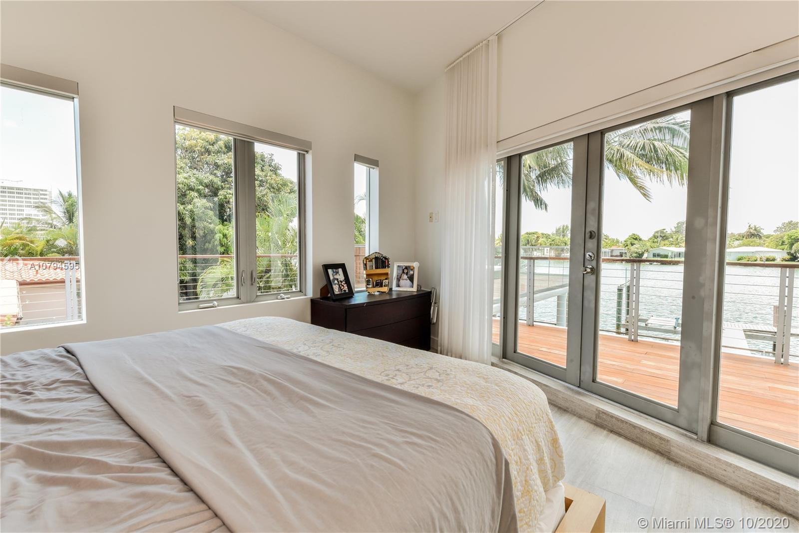BISCAYNE POINT - Residential