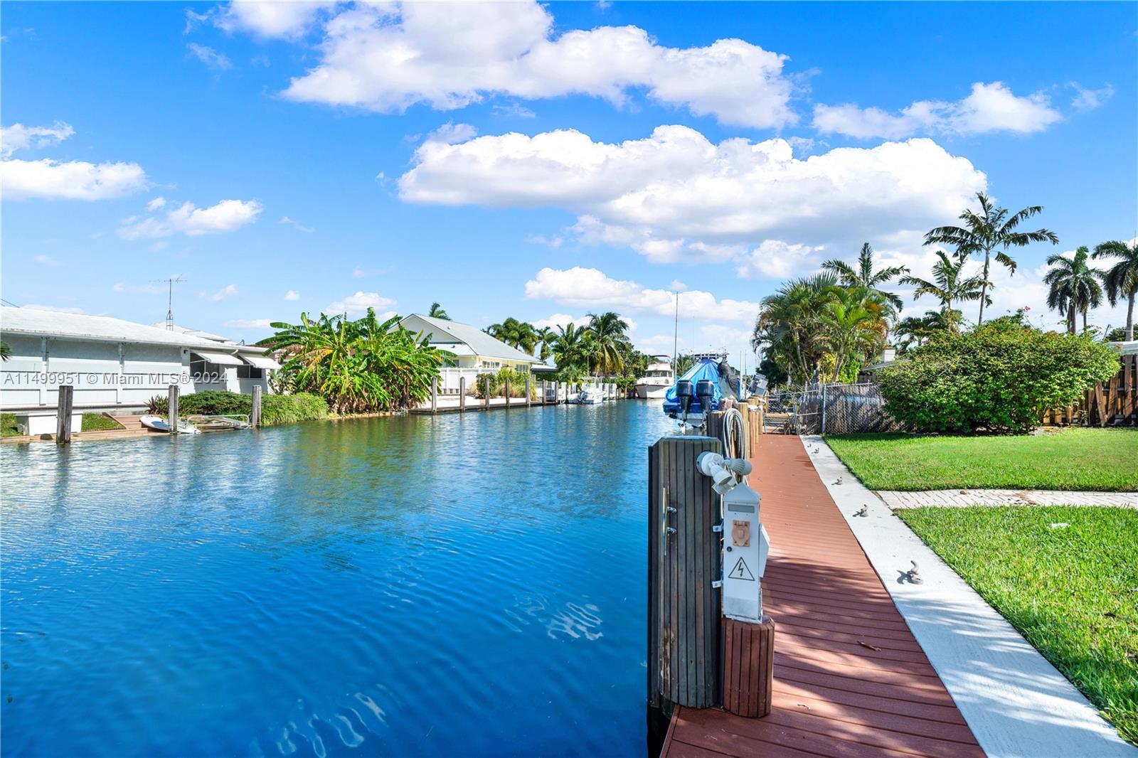 SOUTH NEW RIVER ISLES SEC - Residential