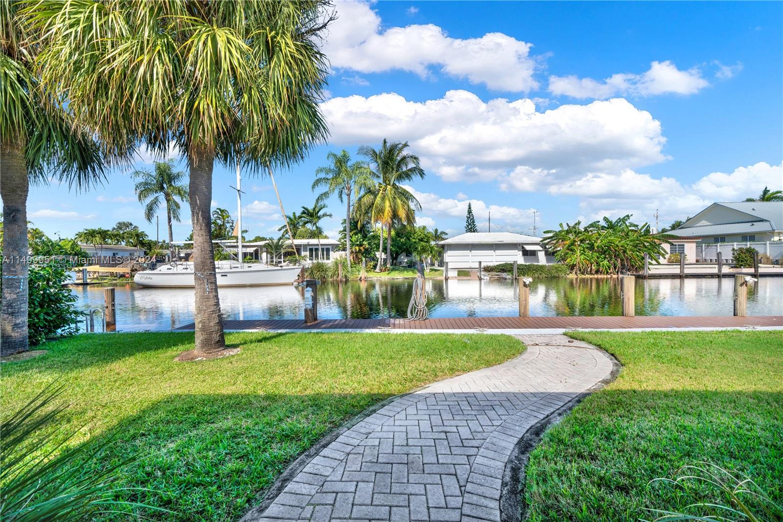 SOUTH NEW RIVER ISLES SEC - Residential