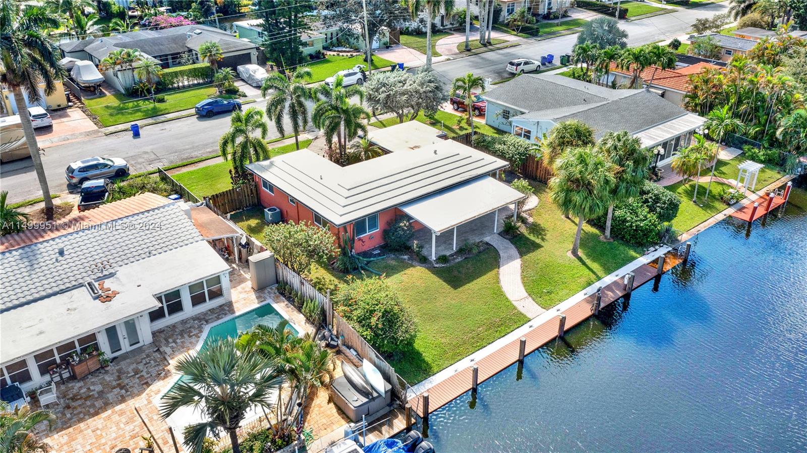 SOUTH NEW RIVER ISLES SEC - Residential