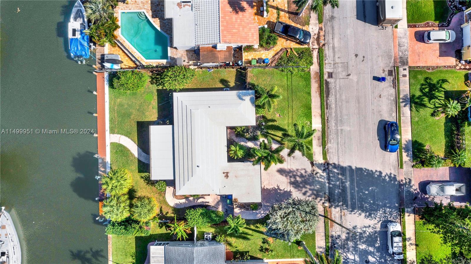 SOUTH NEW RIVER ISLES SEC - Residential