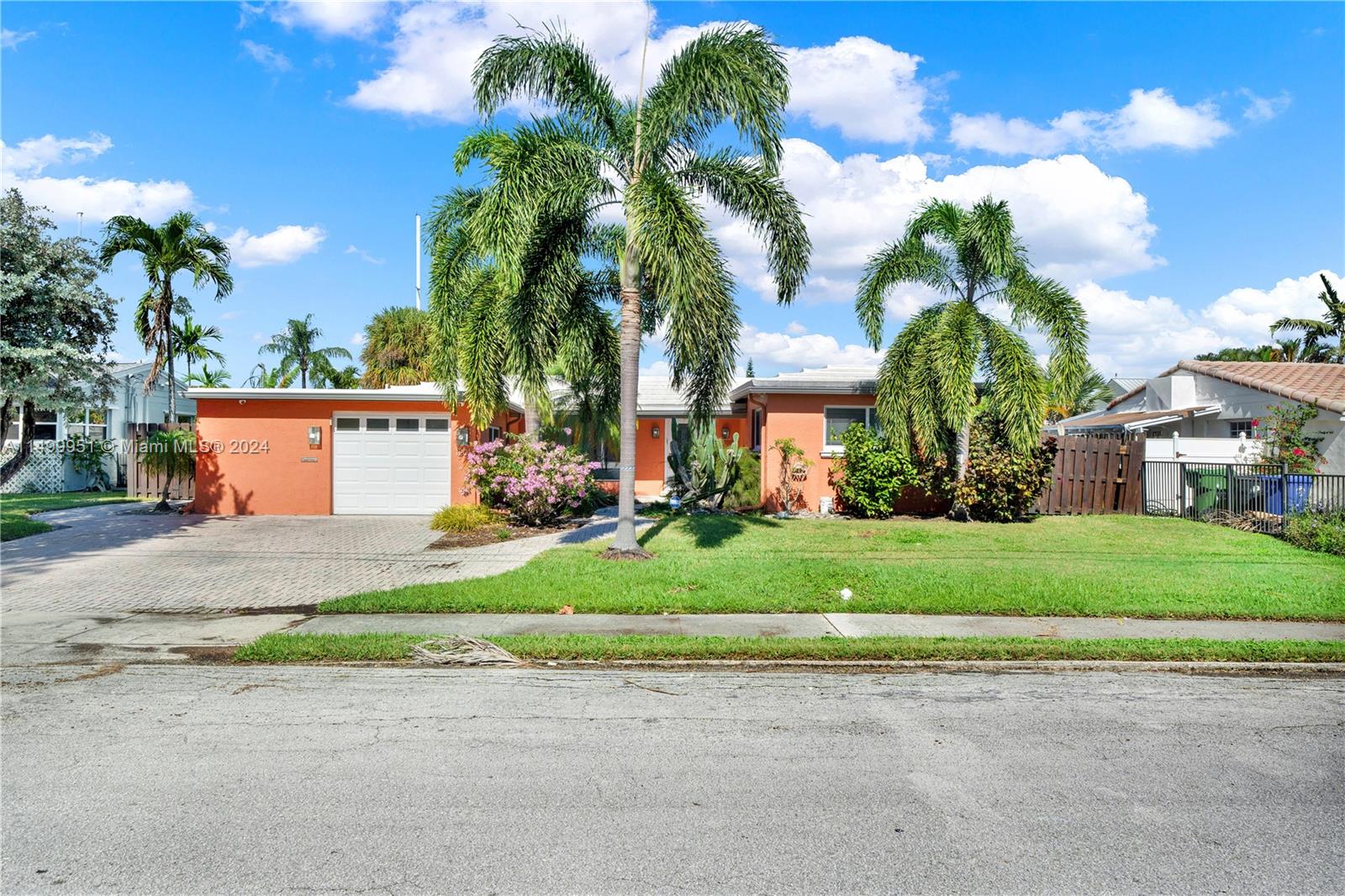 SOUTH NEW RIVER ISLES SEC - Residential