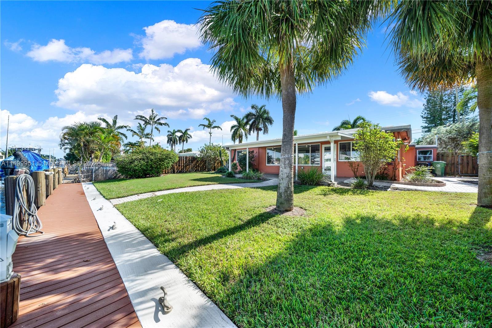 SOUTH NEW RIVER ISLES SEC - Residential