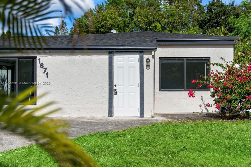 2024 fully remodeled home! New appliances, roof, plumbing, electricity, kitchen, bathrooms, floor, impact windows and everything you can think of! Live minutes away from Walmart, houses of worship, Walgreens, LA Fitness and many more cultural centers and shops, while enjoying a quiet and peaceful neighborhood so you get the best out of both worlds! Currently tenant occupied, Available on February 1st.