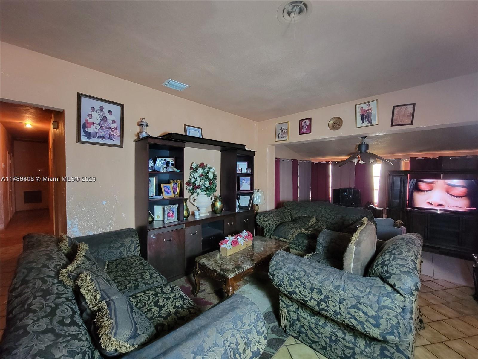 3241 SW 20th Ct