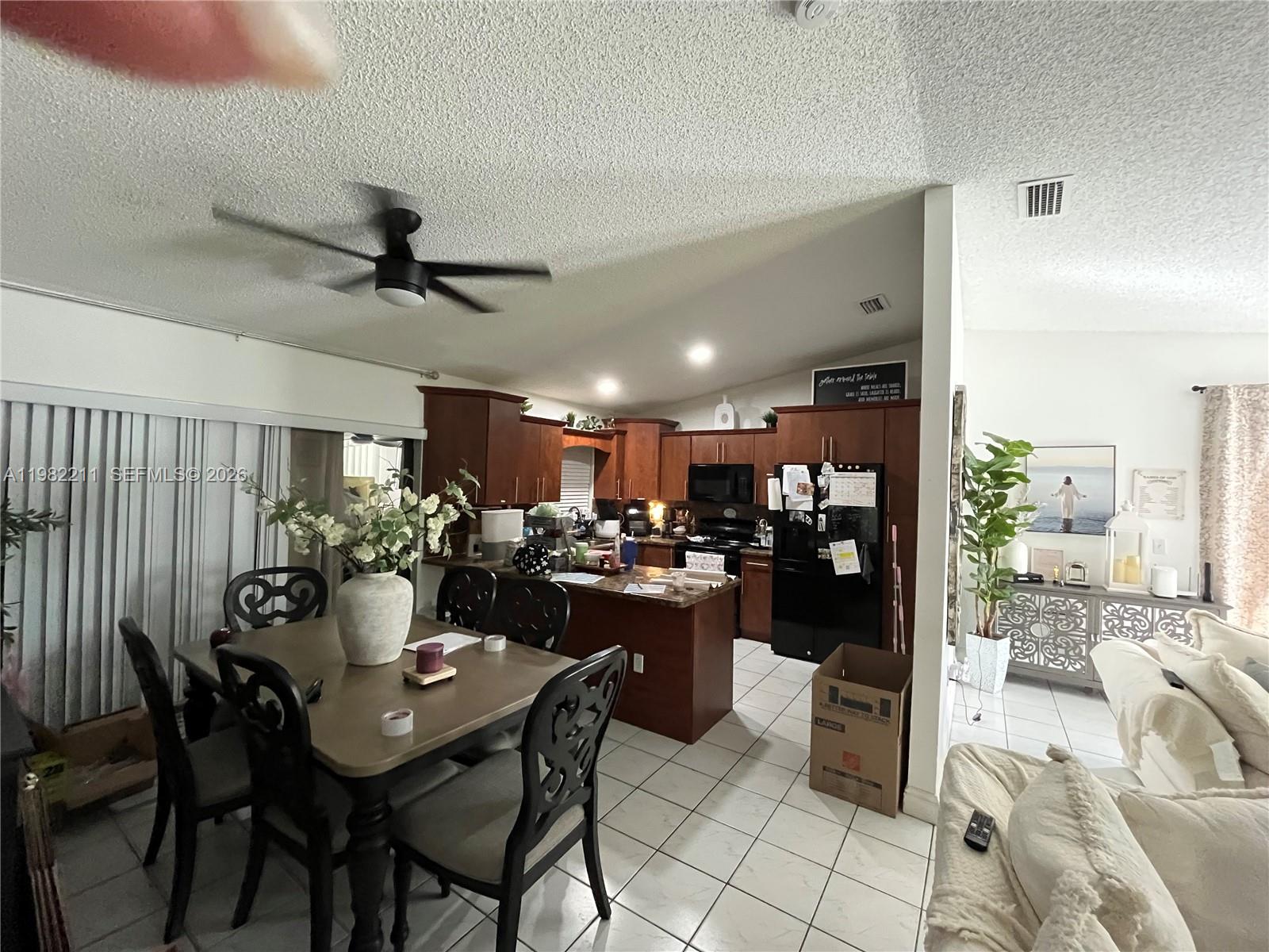 COQUI SUB - Residential Lease